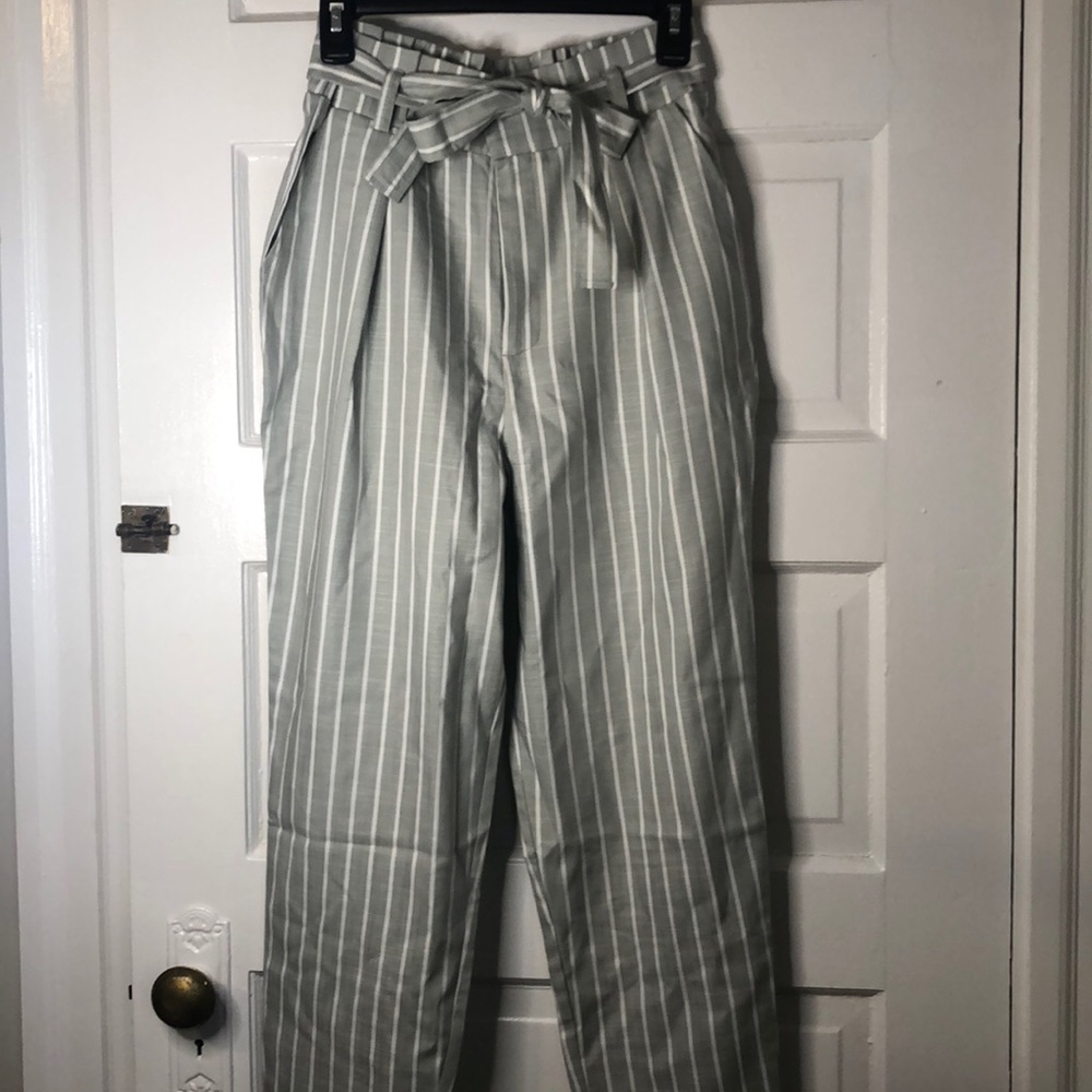 Nwt Forever21 paper bag pants